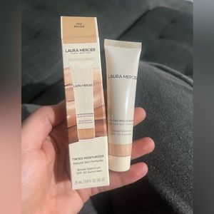 Laura mercier tinted moisturizer shade nude MINI